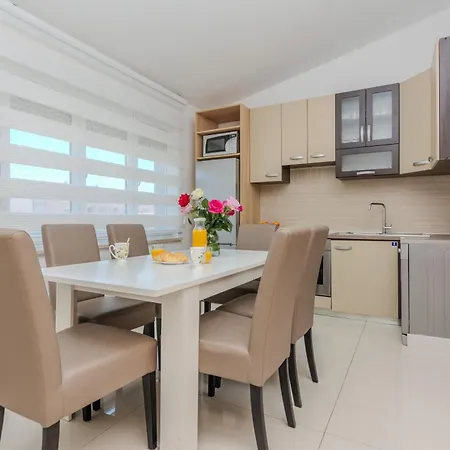 Mavracic Apartment